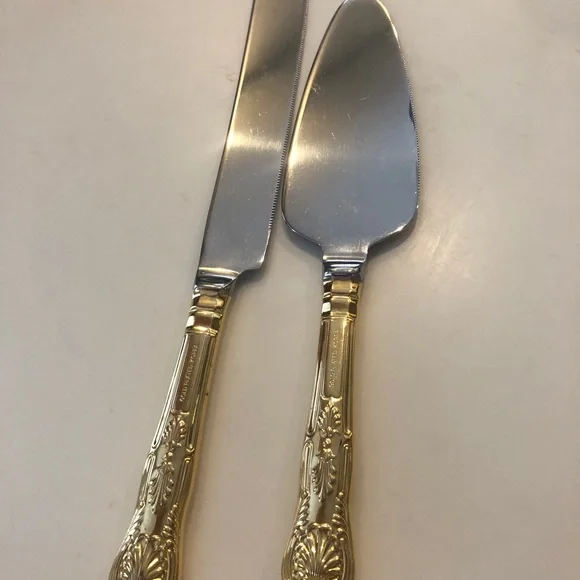 Wedding cake serving set! Beautiful stainless steel and gold plated! Lovely - Picture 2 of 7